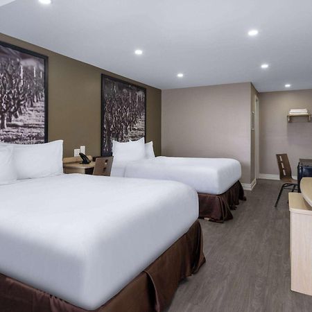 Super 8 By Wyndham Niagara Falls On Exterior foto