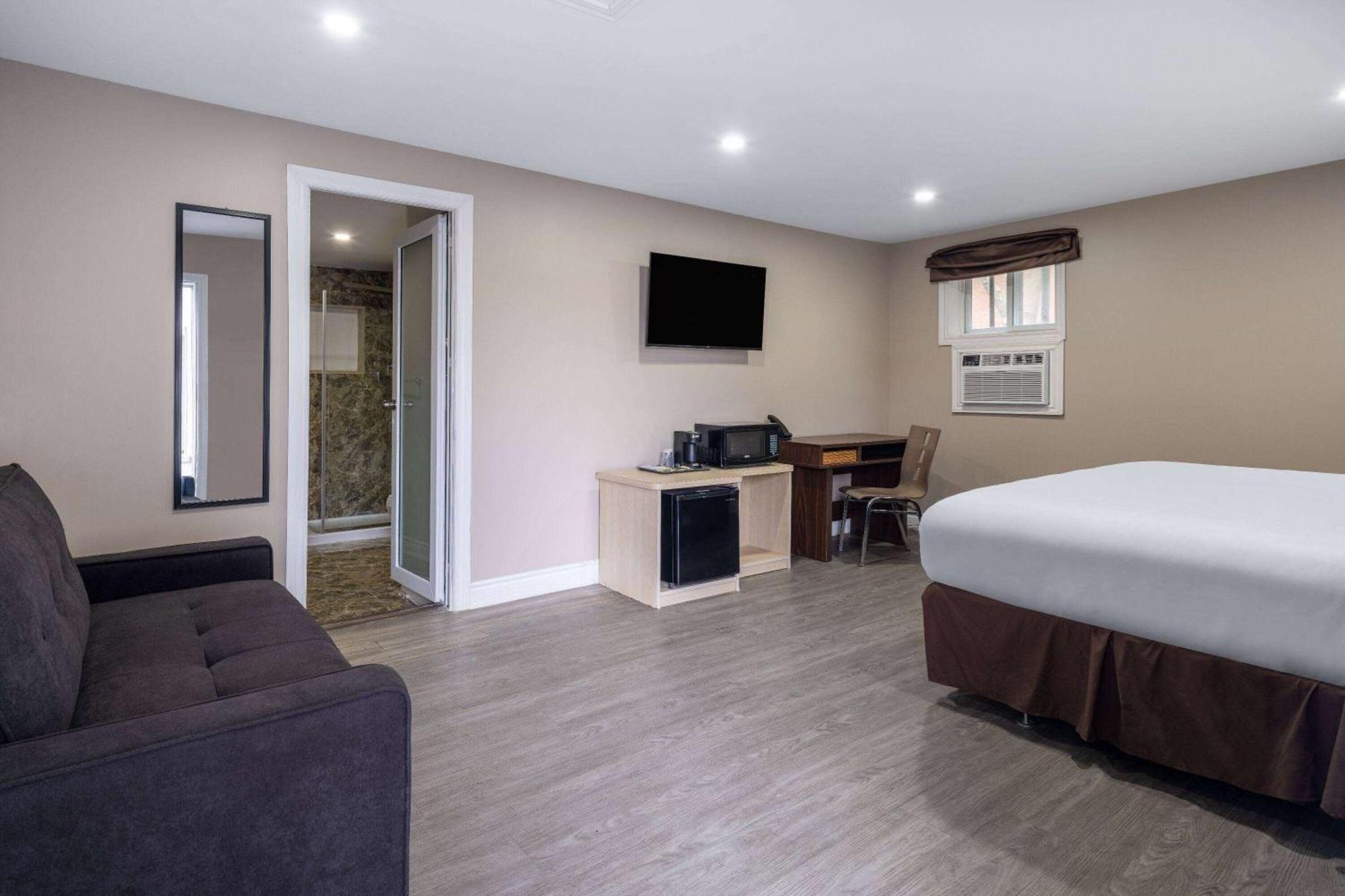 Super 8 By Wyndham Niagara Falls On Exterior foto
